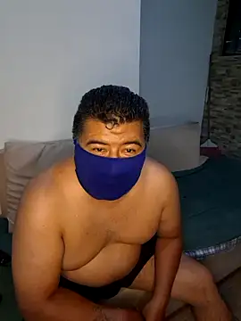 Snapshot of Calamaco07 chatting on December 2025 05:44:02 AM Calamaco07 online show from December 2025 05:44:02 AM