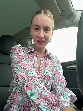 CutieEmy online show from December 2024 11:33:01 AM