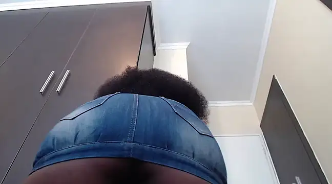 yummycherryxx online show from January 2025 02:32:02 PM