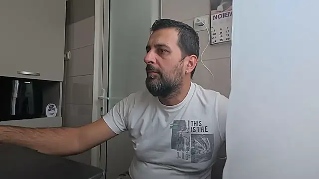 Snapshot of TigerOne19 chatting on November 2025 10:26:01 AM TigerOne19 online show from November 2025 10:26:01 AM