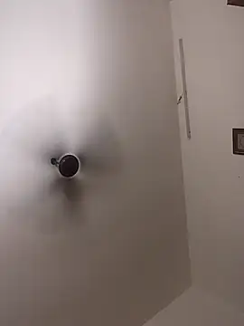 Snapshot of _IRRESISTIBLE_ chatting on November 2025 06:18:02 PM IRRESISTIBLE online show from November 2025 06:18:02 PM