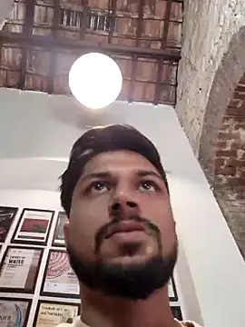 Snapshot of _IRRESISTIBLE_ chatting on December 2025 07:58:02 AM IRRESISTIBLE online show from December 2025 07:58:02 AM