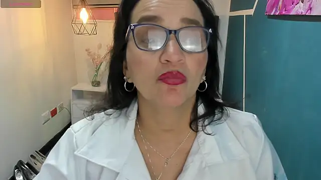 MarilynMiilf  online show from December 2024 10:49:02 PM