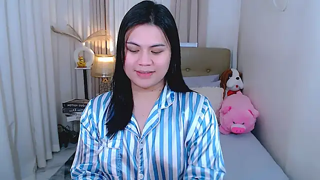 Snapshot of Mimi_Cums chatting on November 2025 03:24:02 PM Mimi Cums online show from November 2025 03:24:02 PM