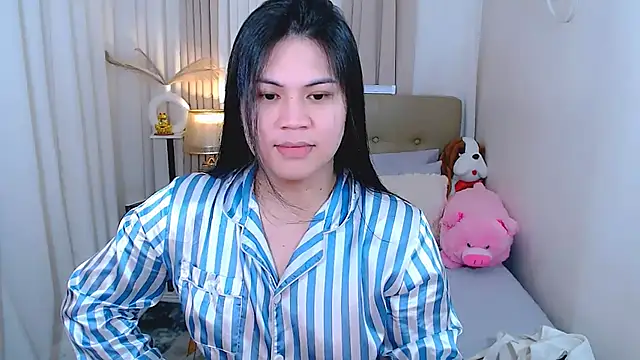 Snapshot of Mimi_Cums chatting on November 2025 04:03:02 AM Mimi Cums online show from November 2025 04:03:02 AM