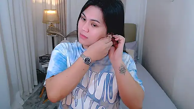 Snapshot of Mimi_Cums chatting on November 2025 03:48:02 PM Mimi Cums online show from November 2025 03:48:02 PM