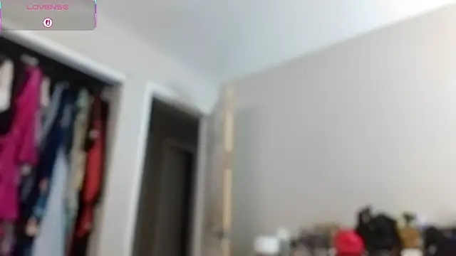 Snapshot of julimonroe chatting on September 2025 03:01:02 PM julimonroe online show from September 2025 03:01:02 PM