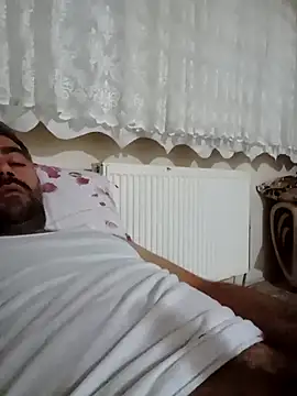 Snapshot of kevgir08 chatting on November 2025 08:53:02 PM kevgir08 online show from November 2025 08:53:02 PM