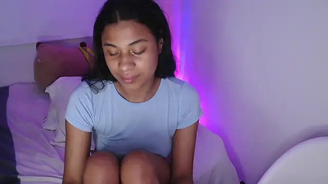 Snapshot of dark_enchantress_ chatting on March 2025 03:09:02 AM dark enchantress online show from March 2025 03:09:02 AM