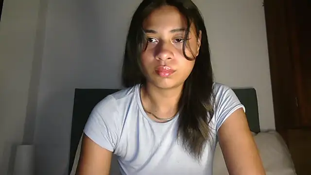 Snapshot of dark_enchantress_ chatting on September 2025 01:40:02 AM dark enchantress online show from September 2025 01:40:02 AM