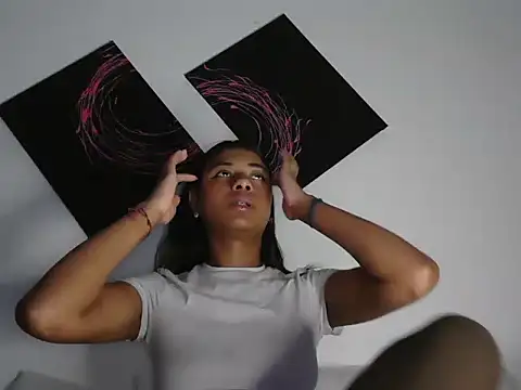 Snapshot of dark_enchantress_ chatting on November 2025 02:39:02 AM dark enchantress online show from November 2025 02:39:02 AM