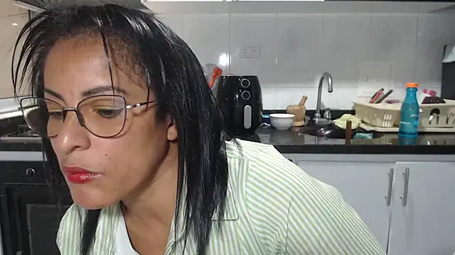 kateleyagrey online show from November 2025 08:43:01 PM