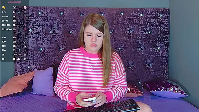 NoraBigAss online show from December 2024 03:37:02 AM