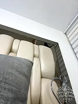 ALISSON FOXXX1 online show from October 2025 09:00:02 PM