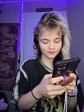 Cutiepiespanks online show from December 2025 10:36:01 PM