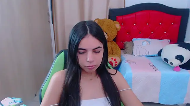 Snapshot of _elenna chatting on January 2025 05:15:02 PM elenna online show from January 2025 05:15:02 PM