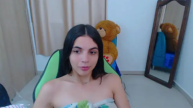 Snapshot of _elenna chatting on February 2025 11:43:02 PM elenna online show from February 2025 11:43:02 PM