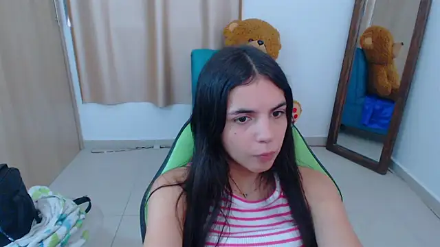 Snapshot of _elenna chatting on February 2025 05:42:02 PM elenna online show from February 2025 05:42:02 PM