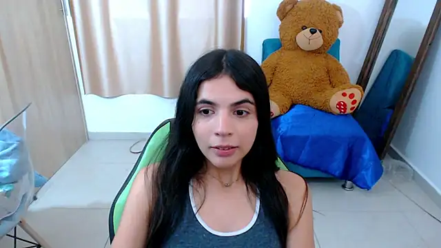 Snapshot of _elenna chatting on February 2025 08:50:01 PM elenna online show from February 2025 08:50:01 PM
