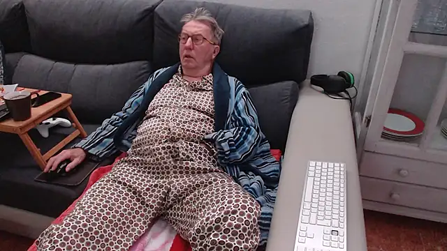 Nudelschwanz online show from February 2025 11:26:01 PM