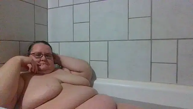 Snapshot of Hornybbw1978 chatting on March 2025 12:04:02 PM Hornybbw1978 online show from March 2025 12:04:02 PM