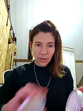 Lina lou4 online show from December 2024 05:11:01 PM