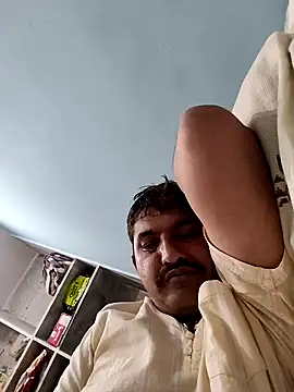Snapshot of Amandev7 chatting on September 2025 09:59:02 PM Amandev7 online show from September 2025 09:59:02 PM