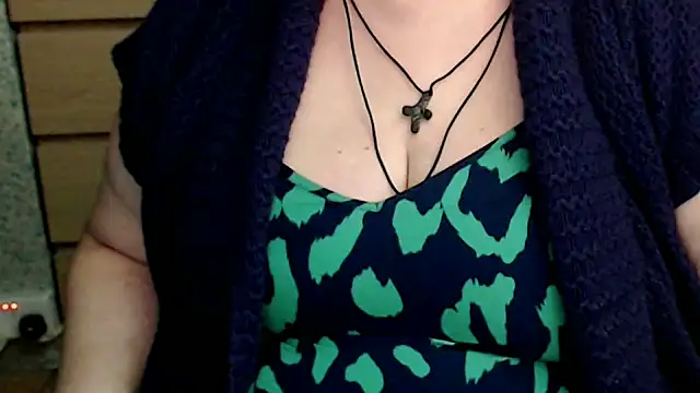 Snapshot of mayasmith chatting on November 2025 08:09:01 PM mayasmith online show from November 2025 08:09:01 PM