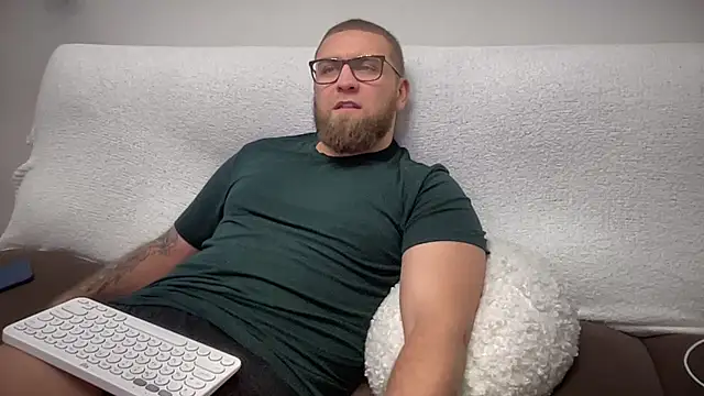 Bear bear  online show from December 2024 06:50:01 PM