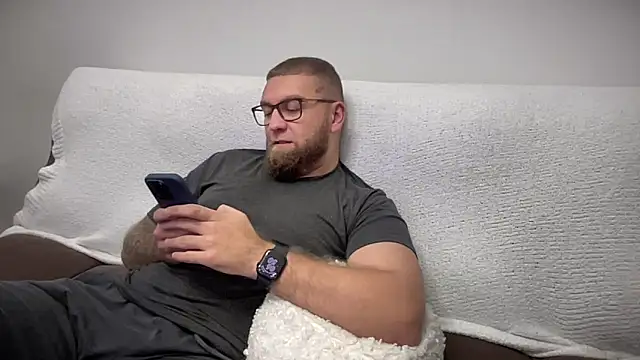 Bear bear  online show from December 2024 03:51:02 AM