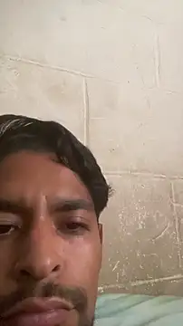 Snapshot of thegoldensexting420 chatting on November 2025 11:32:02 PM thegoldensexting420 online show from November 2025 11:32:02 PM