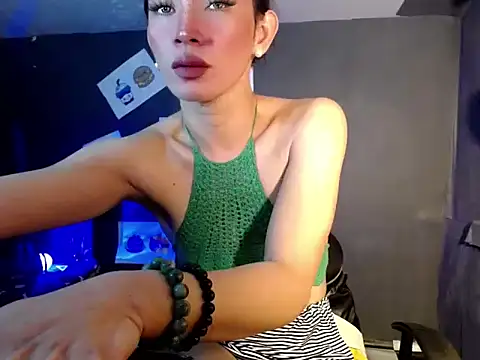 Snapshot of Rhianna_wilson chatting on October 2025 10:56:02 AM Rhianna wilson online show from October 2025 10:56:02 AM