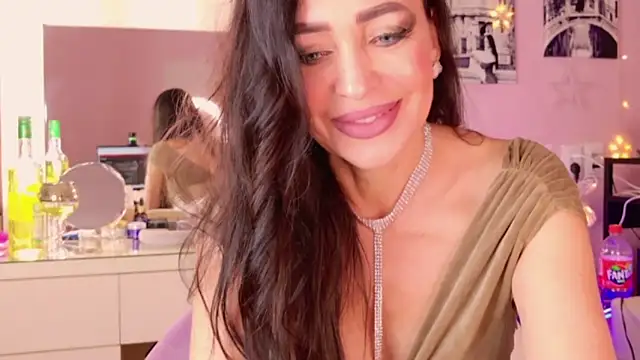 Snapshot of NaomiBlack35 chatting on December 2024 06:52:01 PM NaomiBlack35 online show from December 2024 06:52:01 PM
