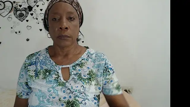 Snapshot of RoosePaarker chatting on December 2025 10:49:02 PM RoosePaarker online show from December 2025 10:49:02 PM