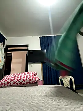 Snapshot of gabiTetas chatting on October 2025 08:49:01 PM gabiTetas online show from October 2025 08:49:01 PM