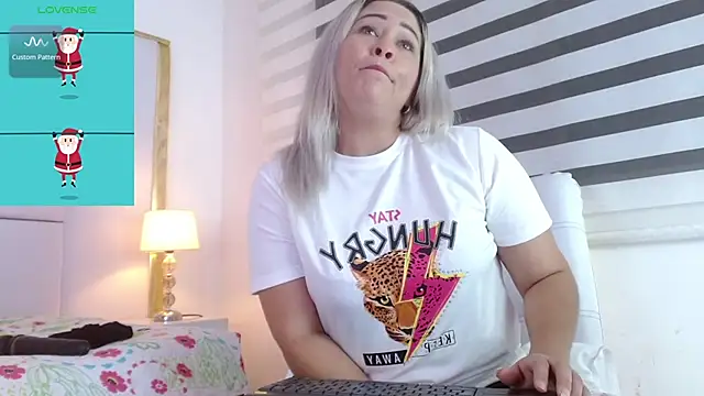 WANDAFOXX1 online show from January 2025 01:00:02 AM