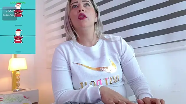 WANDAFOXX1 online show from January 2025 03:54:01 AM