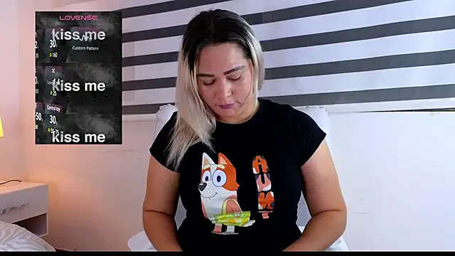 WANDAFOXX1 online show from January 2025 04:06:01 AM