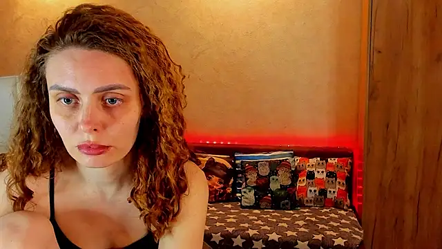 mia grantes online show from December 2024 10:38:02 PM