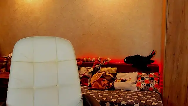 mia grantes online show from December 2024 07:40:02 PM