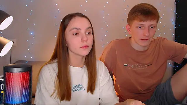 juliaanddima online show from December 2024 08:47:02 PM