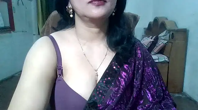 Snapshot of Cute_Mahi22 chatting on March 2025 04:02:02 PM Cute Mahi22 online show from March 2025 04:02:02 PM