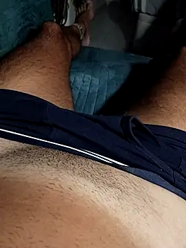 boy1983hot  online show from September 2025 10:44:02 PM