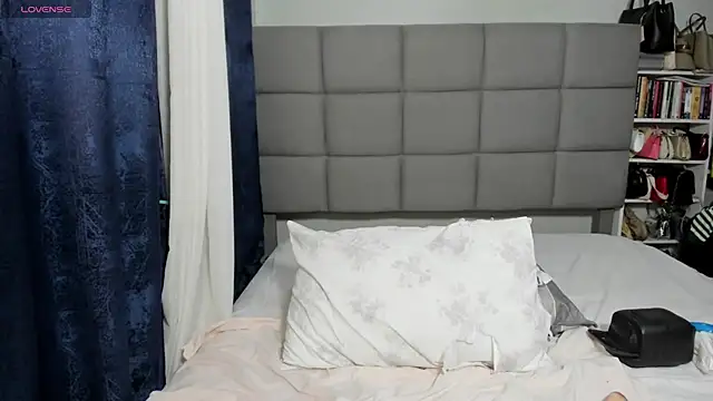 Snapshot of suhaila_suus chatting on November 2025 11:48:02 PM suhaila suus online show from November 2025 11:48:02 PM