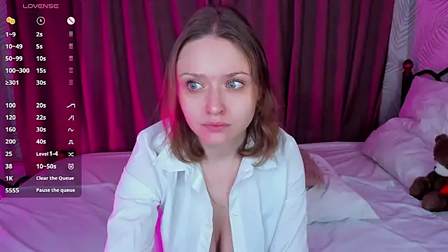 Snapshot of Linda_Bryant chatting on February 2025 12:32:01 AM Linda Bryant online show from February 2025 12:32:01 AM