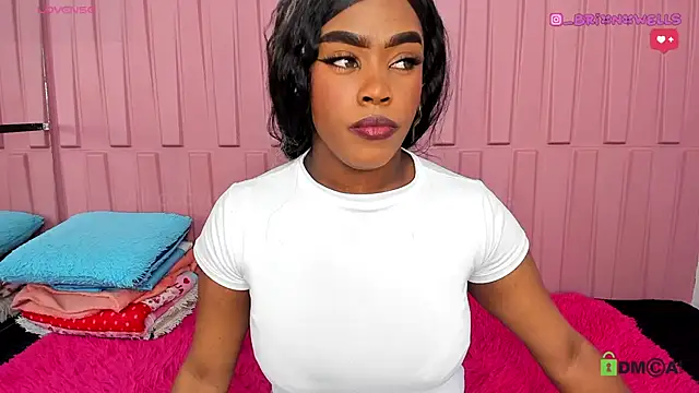 Briana Wells  online show from December 2024 01:42:02 PM