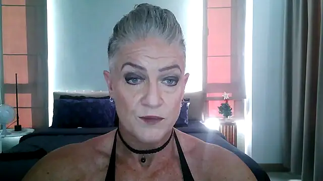 Snapshot of Devon2020 chatting on December 2025 09:15:02 AM Devon2020 online show from December 2025 09:15:02 AM