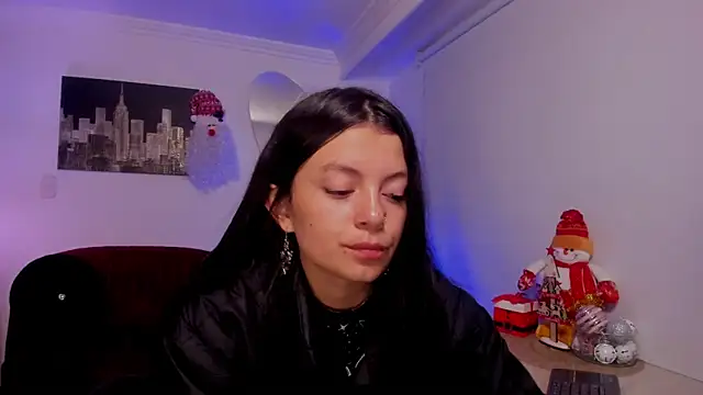 Meghan320 online show from December 2024 11:21:01 AM