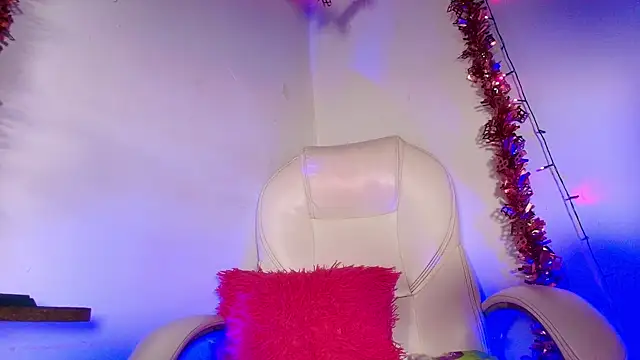 naomi kyse online show from December 2024 03:07:02 AM
