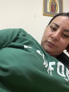 Snapshot of Abril_Luv chatting on February 2025 01:47:02 AM Abril Luv online show from February 2025 01:47:02 AM